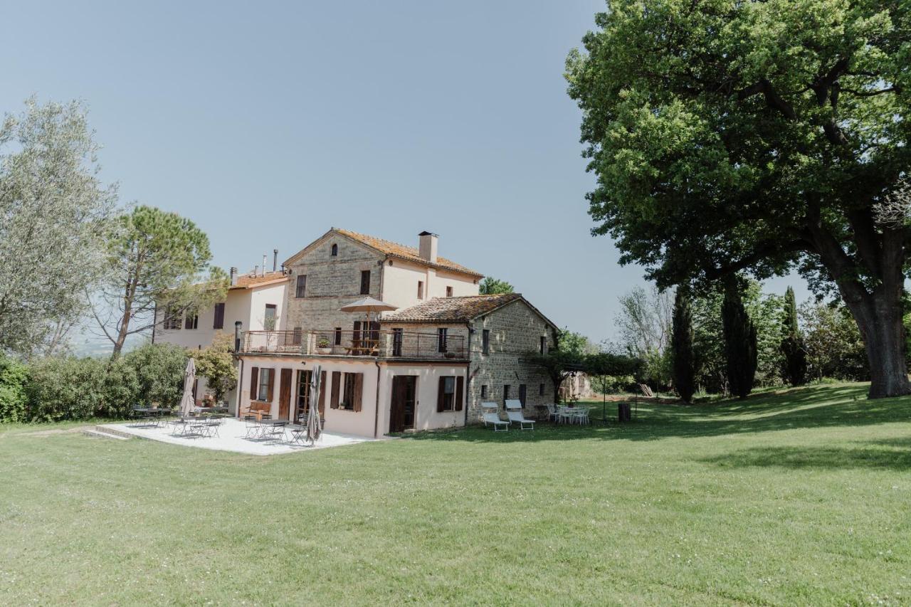 Agriturismo Qui Voglio Monte Roberto Zewnętrze zdjęcie