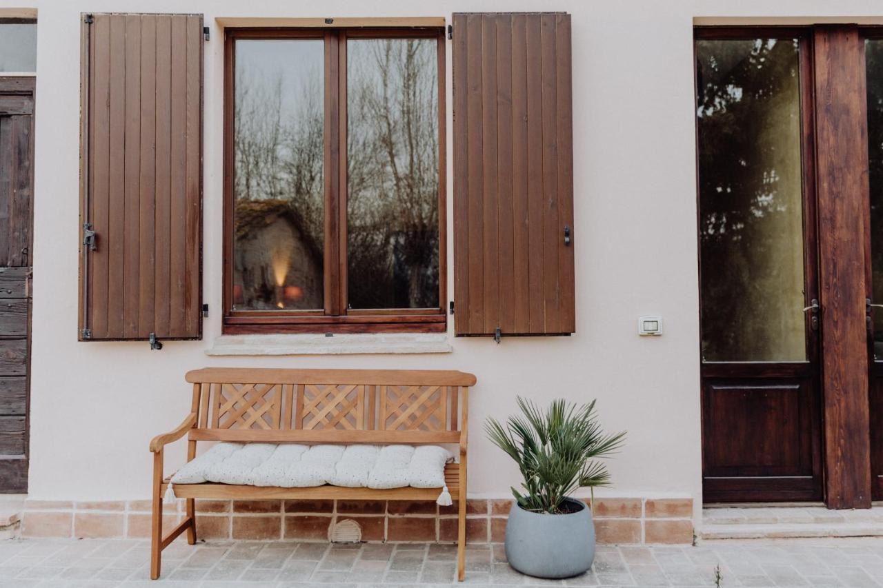 Agriturismo Qui Voglio Monte Roberto Zewnętrze zdjęcie