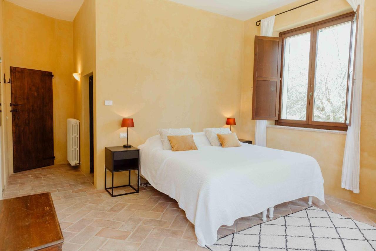 Agriturismo Qui Voglio Monte Roberto Zewnętrze zdjęcie