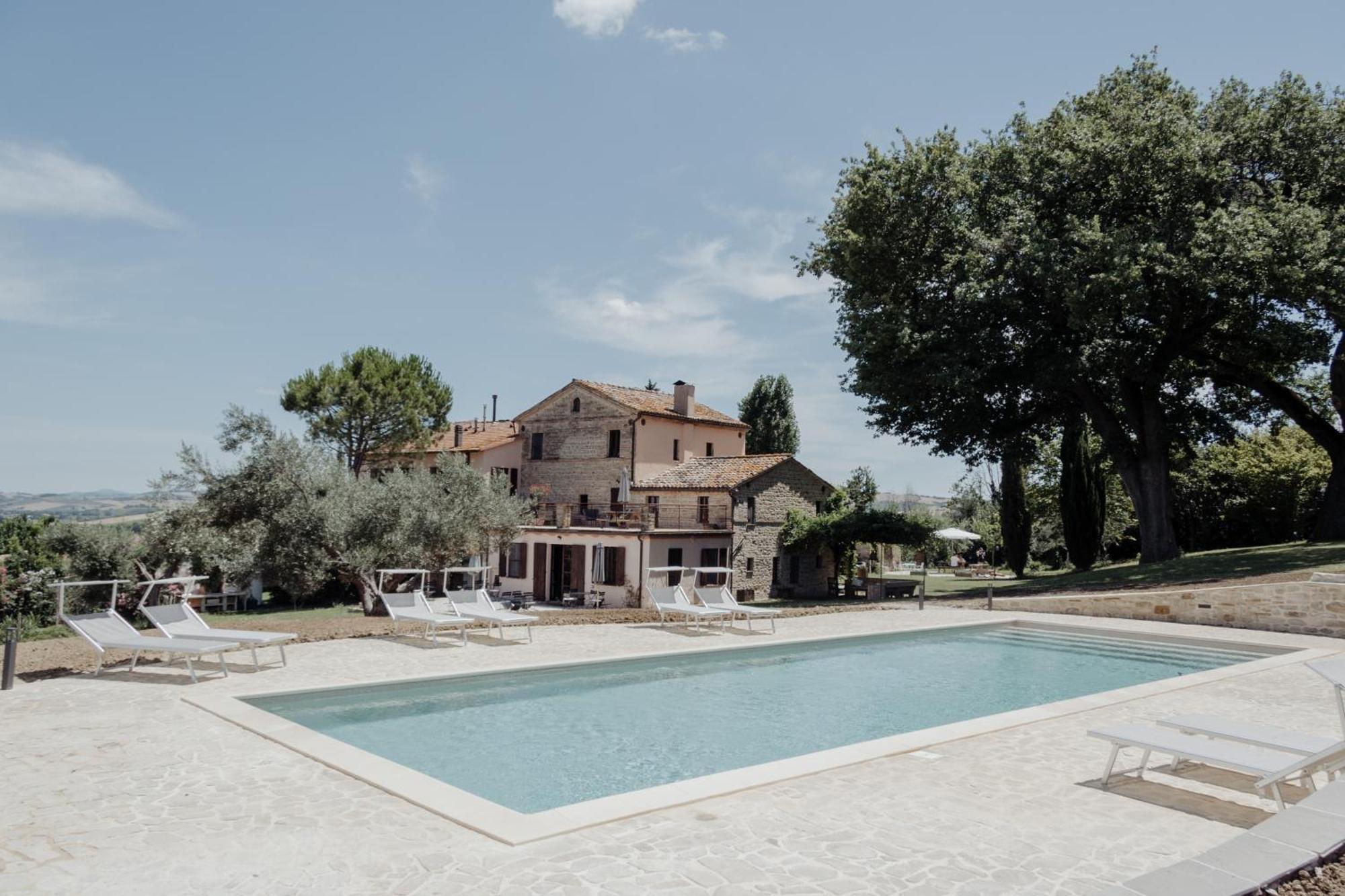 Agriturismo Qui Voglio Monte Roberto Zewnętrze zdjęcie