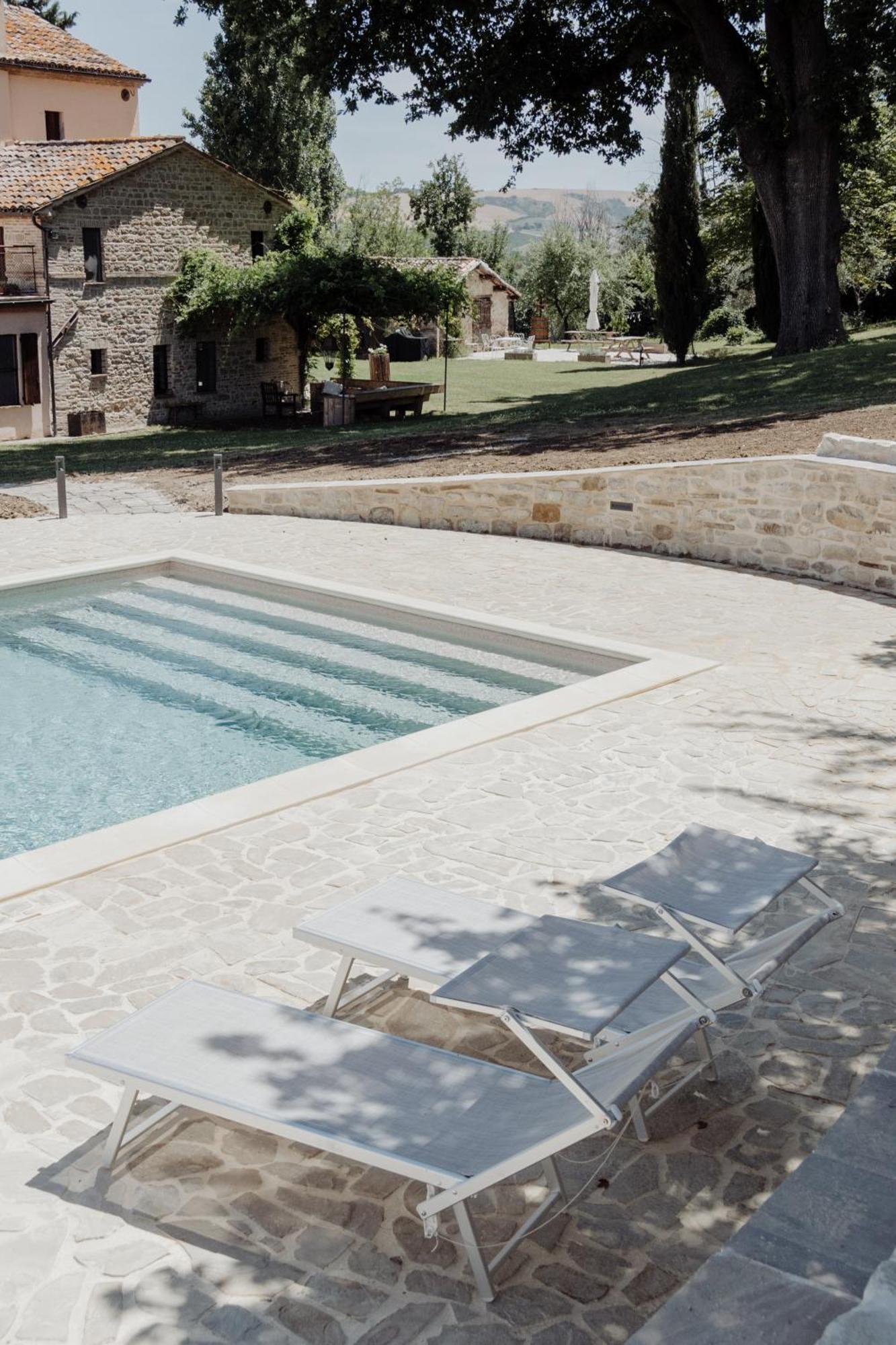 Agriturismo Qui Voglio Monte Roberto Zewnętrze zdjęcie