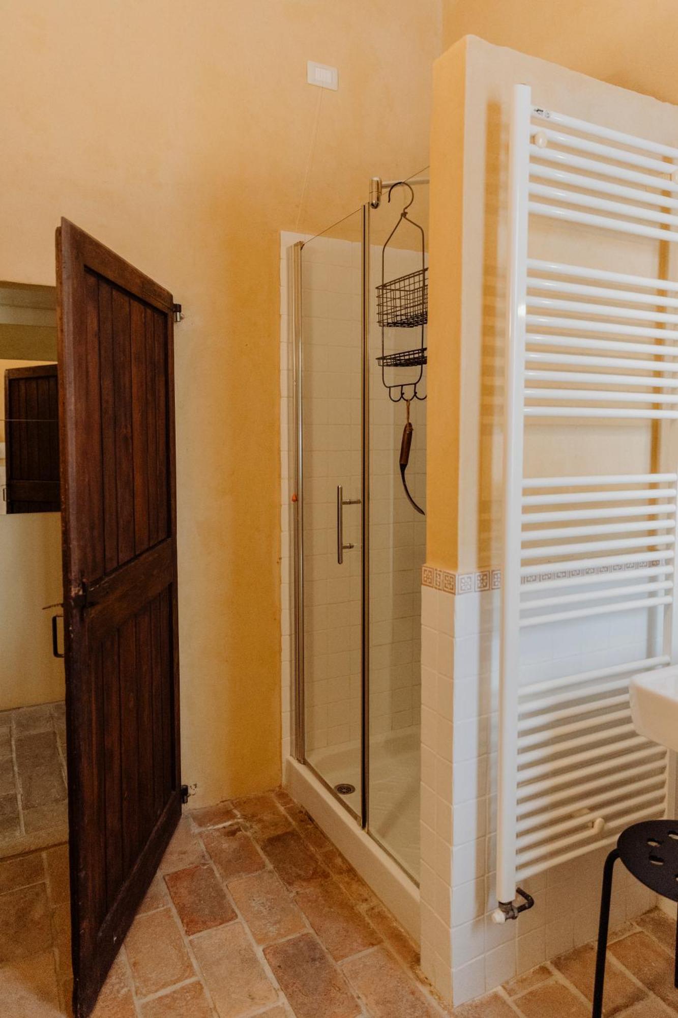 Agriturismo Qui Voglio Monte Roberto Zewnętrze zdjęcie